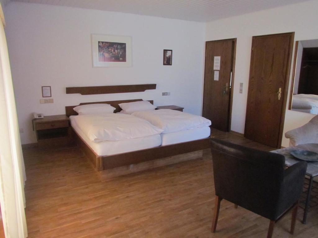 Gasthaus Zum Kreuz Hotel Freiburg im Breisgau Bilik gambar