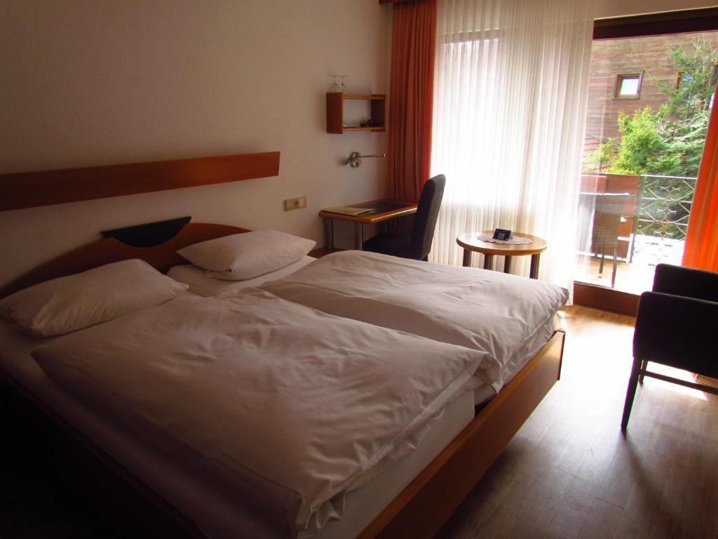 Gasthaus Zum Kreuz Hotel Freiburg im Breisgau Bilik gambar